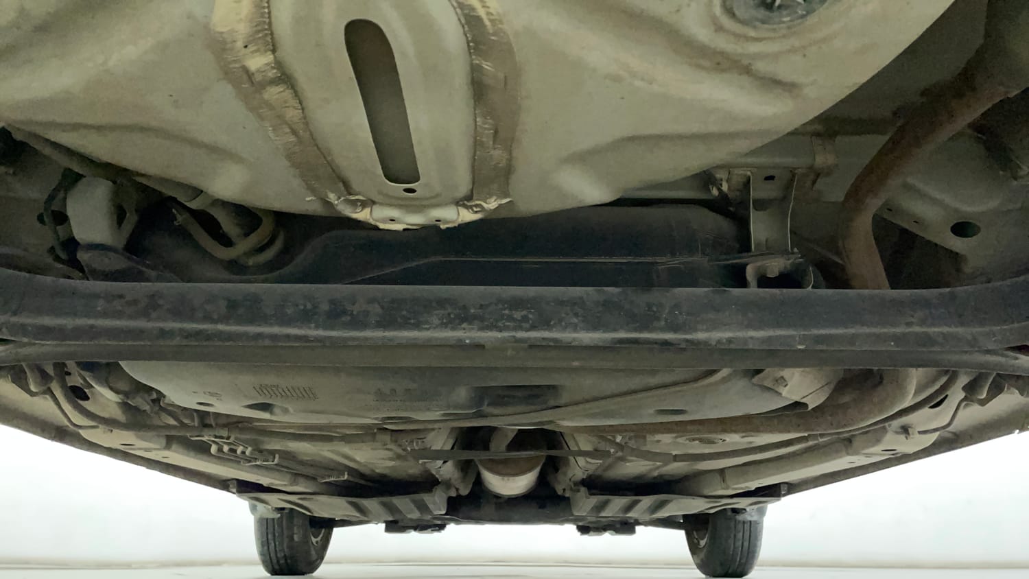 Used 2022 Maruti Suzuki Swift VXi Petrol Manual extra REAR UNDERBODY VIEW (TAKEN FROM REAR)