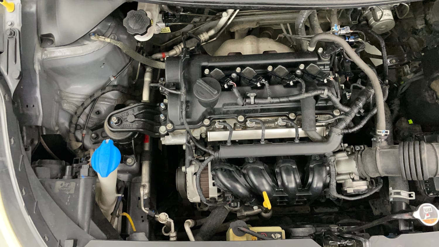 Used 2019 Hyundai Elite i20 Sportz Plus 1.2 Petrol Manual engine ENGINE RIGHT SIDE VIEW