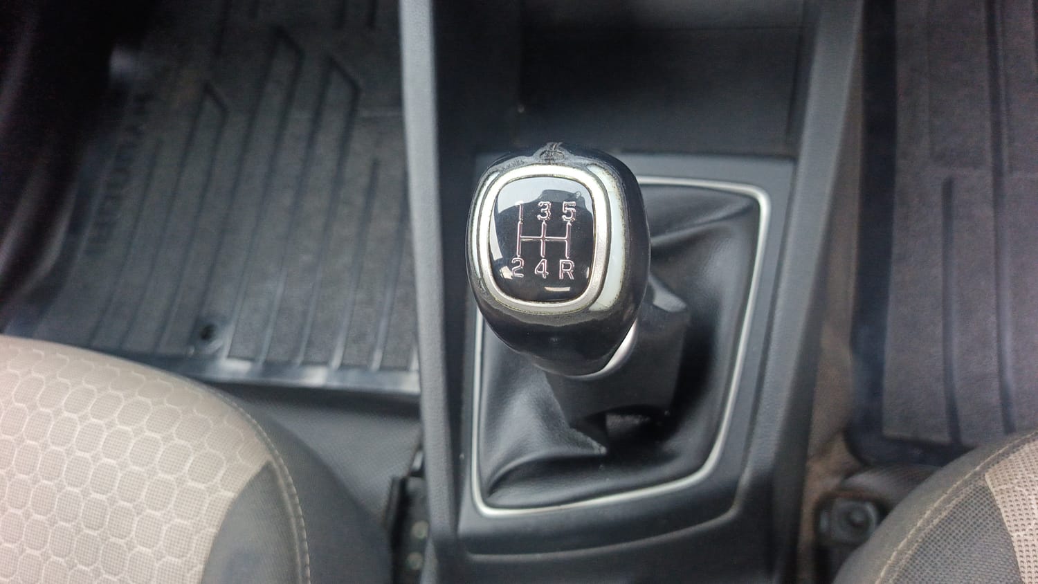Used 2018 Hyundai Elite i20 Asta 1.2 Petrol Manual interior GEAR  KNOB VIEW