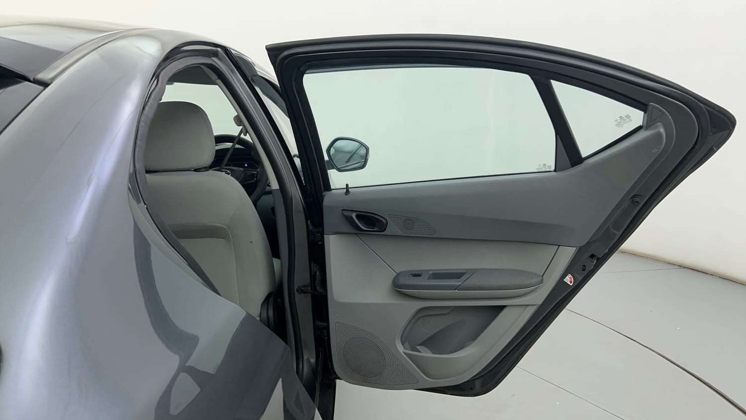Used 2022 Tata Tigor XZ CNG Cng Manual interior RIGHT REAR DOOR OPEN VIEW