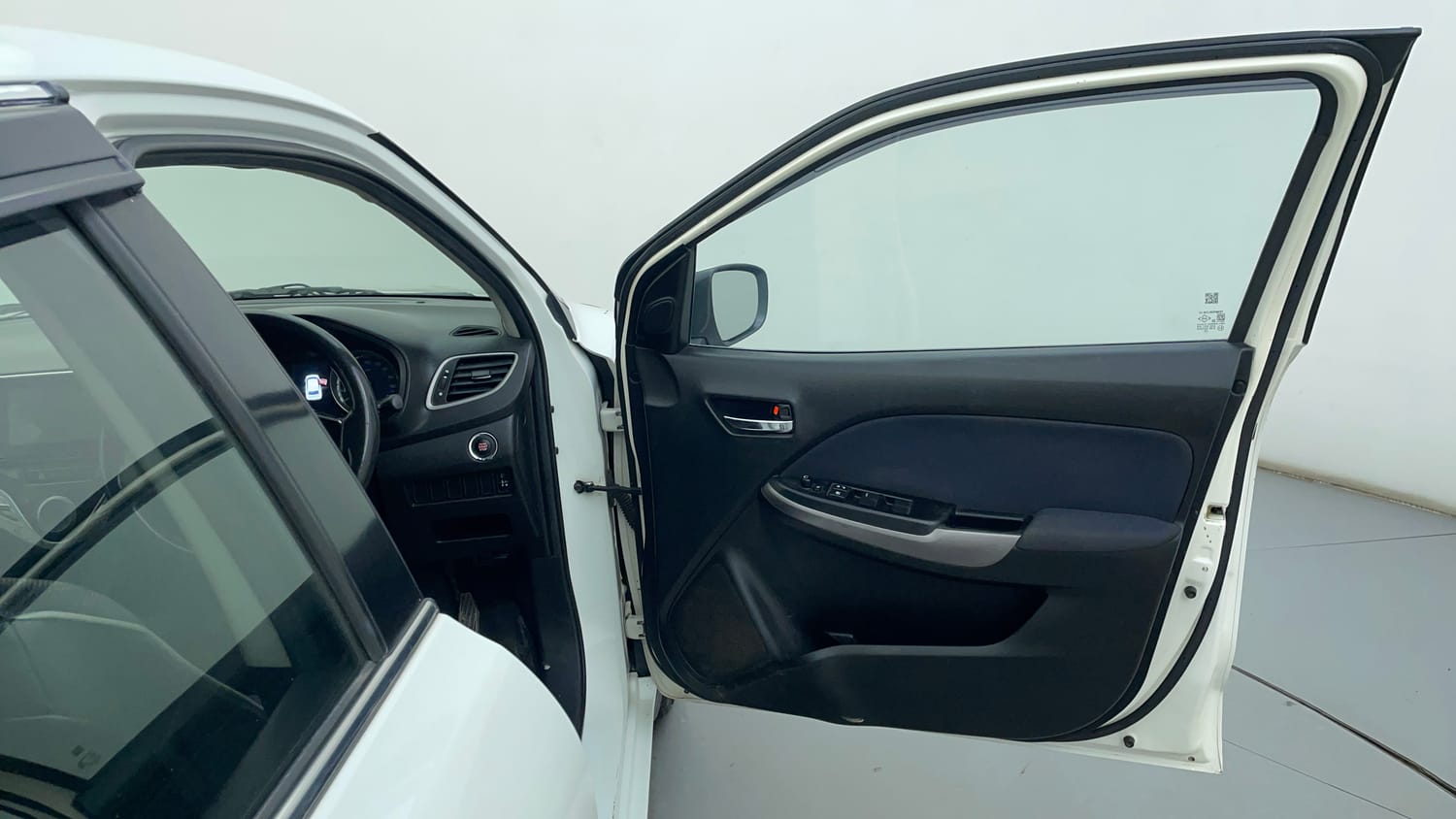 Used 2020 Maruti Suzuki Baleno Zeta Petrol Manual interior RIGHT FRONT DOOR OPEN VIEW
