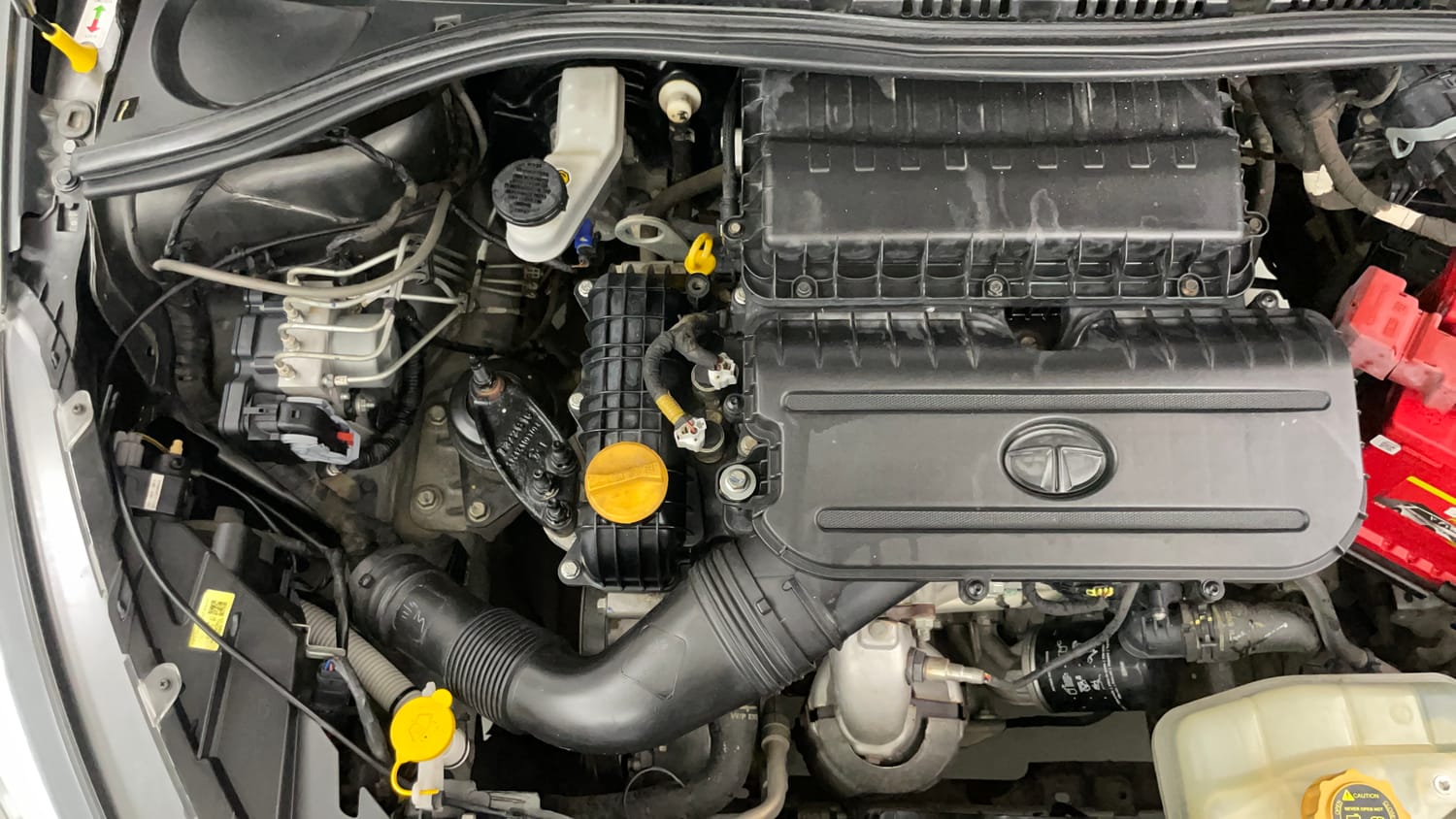 Used 2022 Tata Tiago Revotron XZ Plus Cng (outside fitted) Cng Manual engine ENGINE RIGHT SIDE VIEW