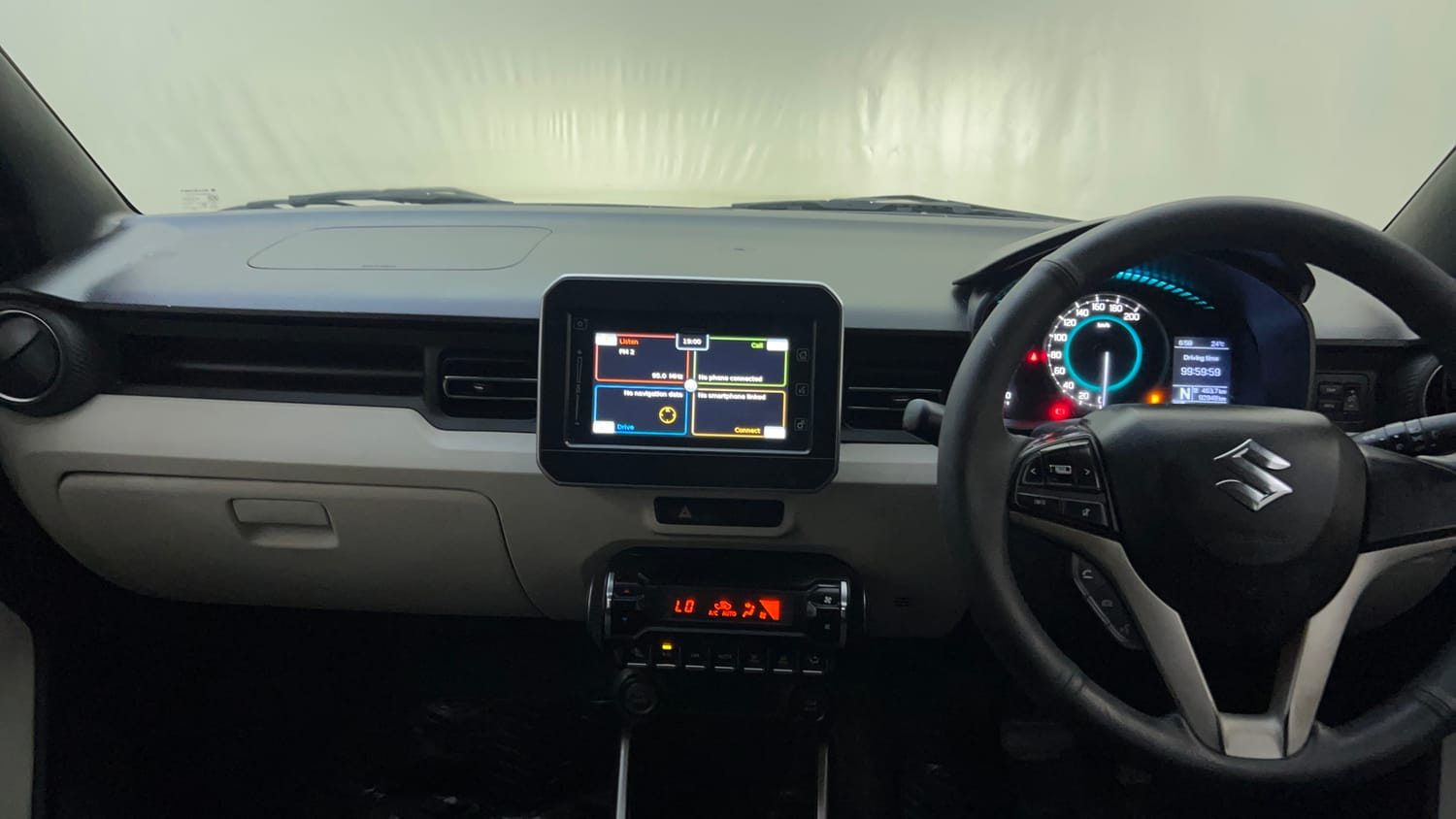 Used 2018 Maruti Suzuki Ignis Alpha 1.2 AMT Petrol Automatic interior MUSIC SYSTEM & AC CONTROL VIEW