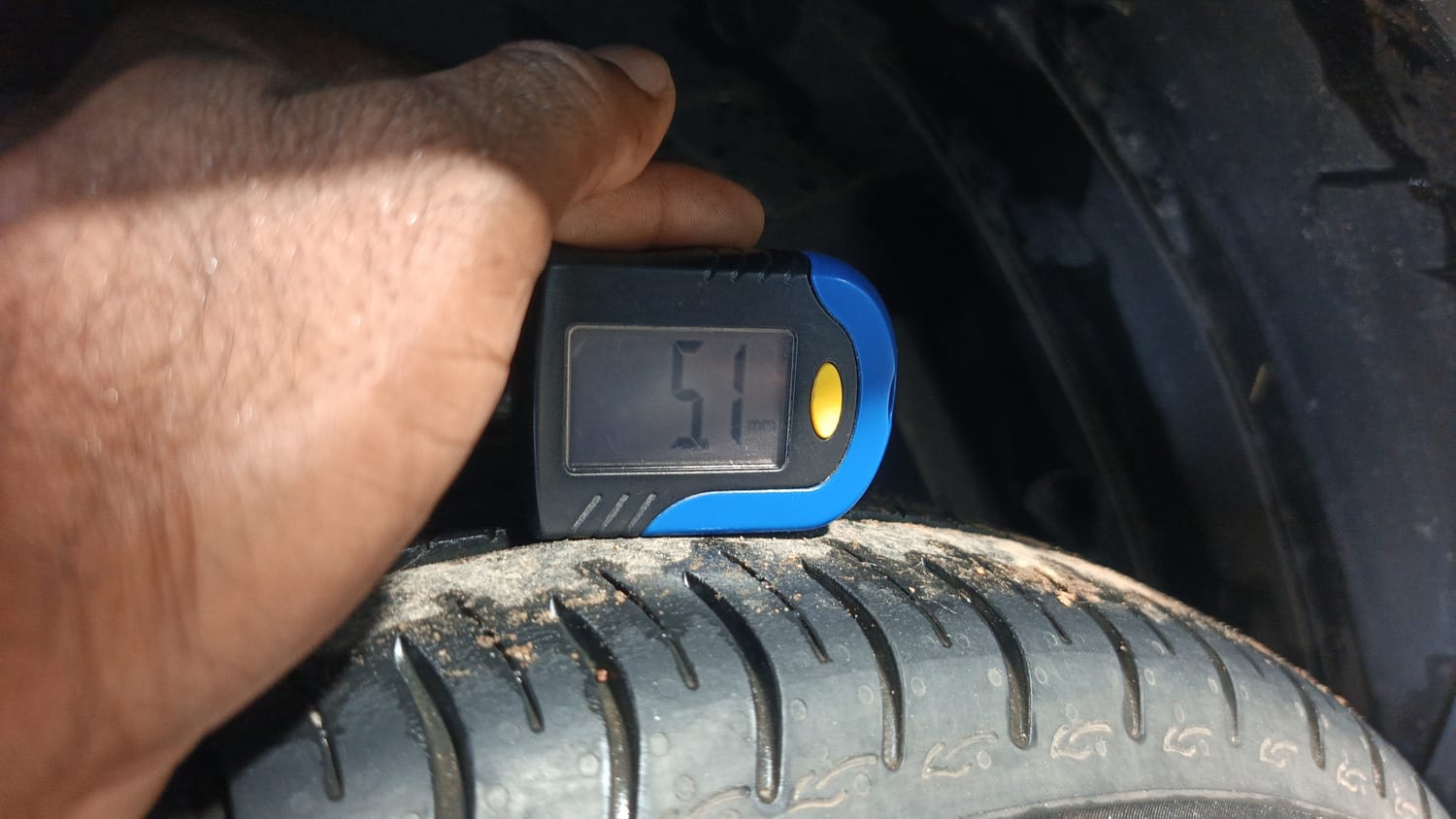 Used 2023 Tata Altroz XZA Plus (S) Dark Edition Petrol Automatic tyres LEFT REAR TYRE TREAD VIEW