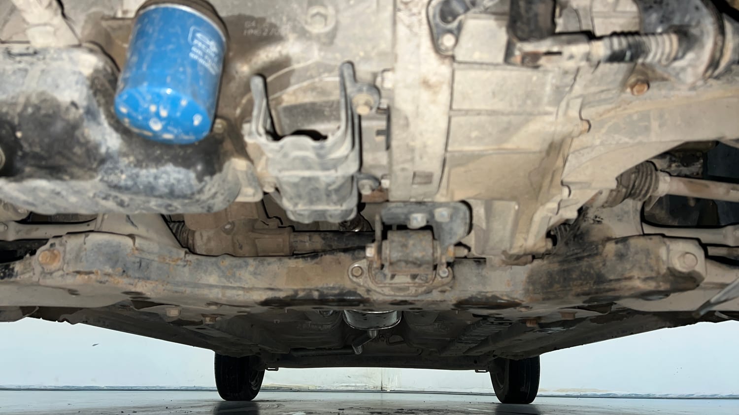 Used 2017 Hyundai Grand i10 Magna 1.2 Kappa VTVT Petrol Manual extra FRONT LEFT UNDERBODY VIEW