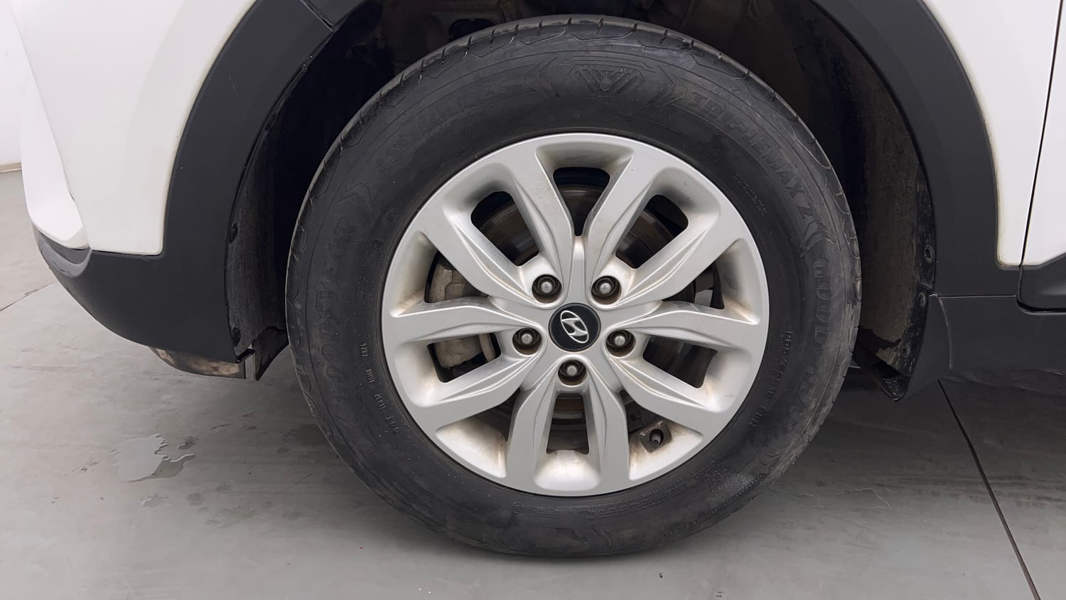 Used 2019 Hyundai Creta SX 1.6 Petrol Petrol Manual tyres LEFT FRONT TYRE RIM VIEW
