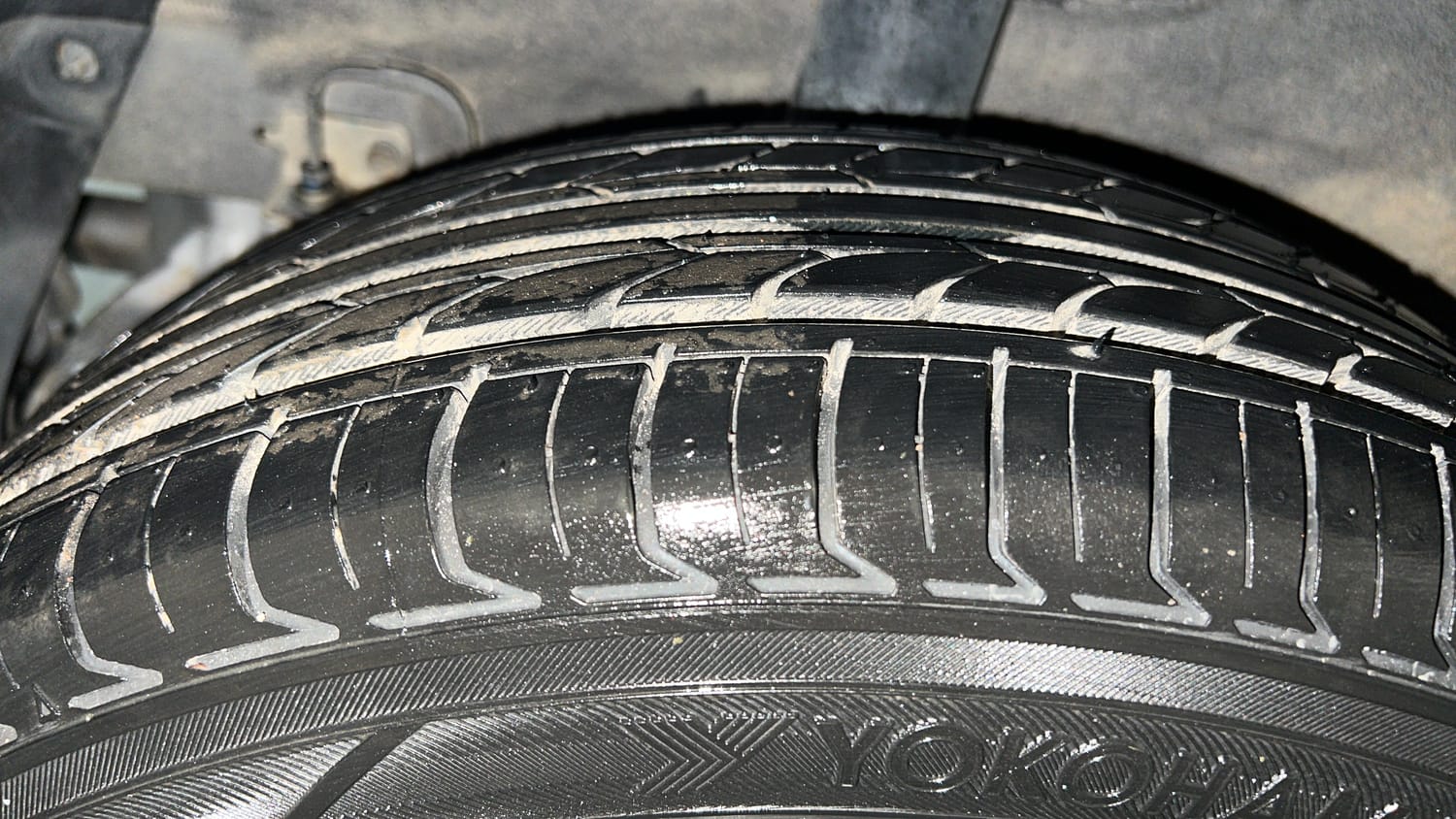 Used 2017 Hyundai Grand i10 Magna 1.2 Kappa VTVT Petrol Manual tyres RIGHT REAR TYRE TREAD VIEW