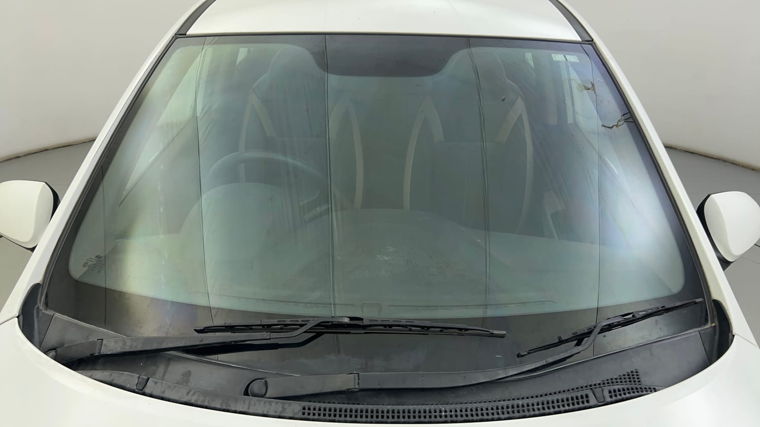 Used 2016 Hyundai Grand i10 Magna AT 1.2 Kappa VTVT Petrol Automatic exterior FRONT WINDSHIELD VIEW