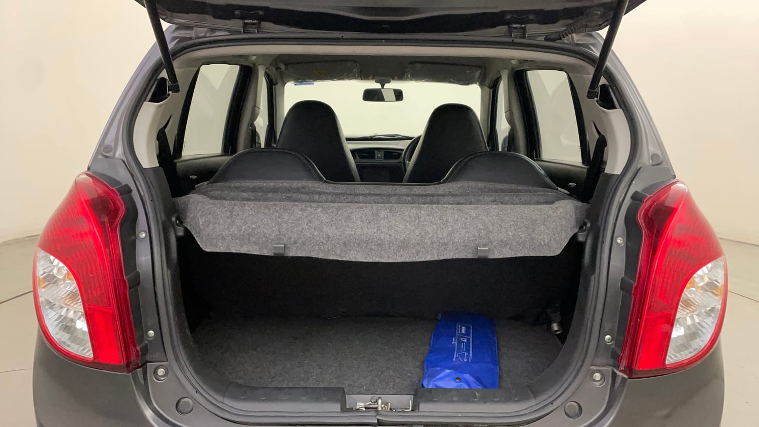 Used 2021 Maruti Suzuki Alto 800 Vxi Plus Petrol Manual interior DICKY INSIDE VIEW