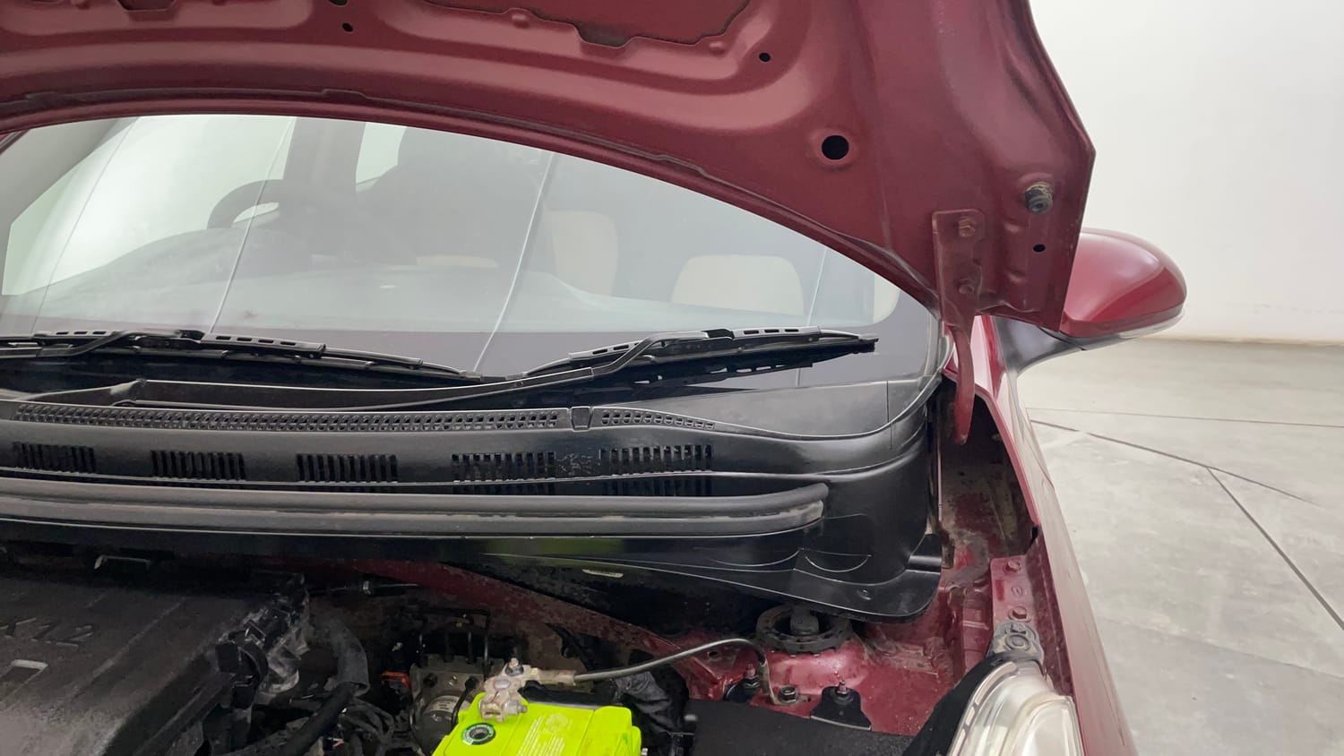Used 2017 Hyundai Grand i10 Asta 1.2 Kappa VTVT Petrol Manual engine ENGINE LEFT SIDE HINGE & APRON VIEW