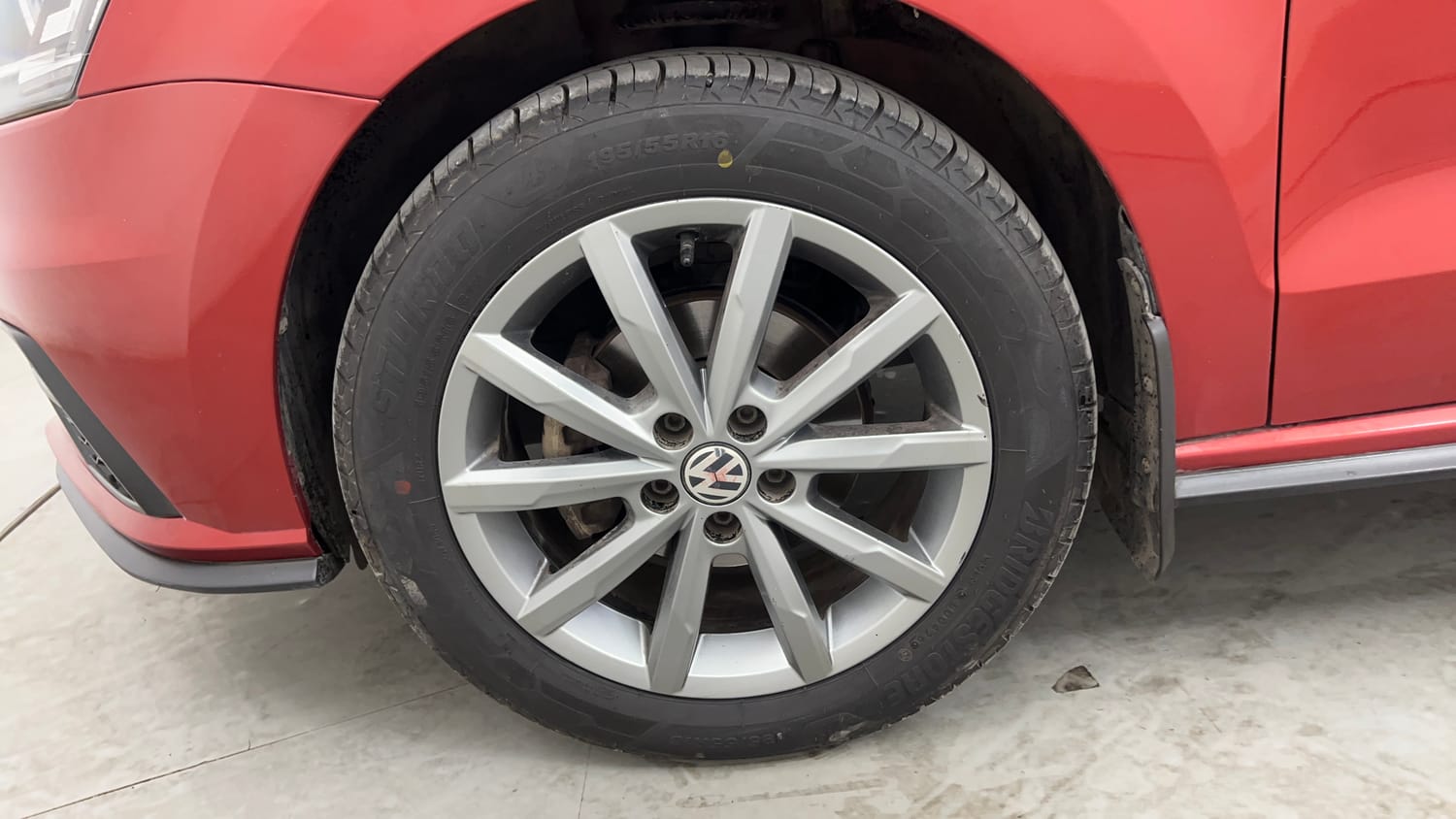 Used 2020 Volkswagen Vento Highline Plus 1.0L TSI Petrol Manual tyres LEFT FRONT TYRE RIM VIEW