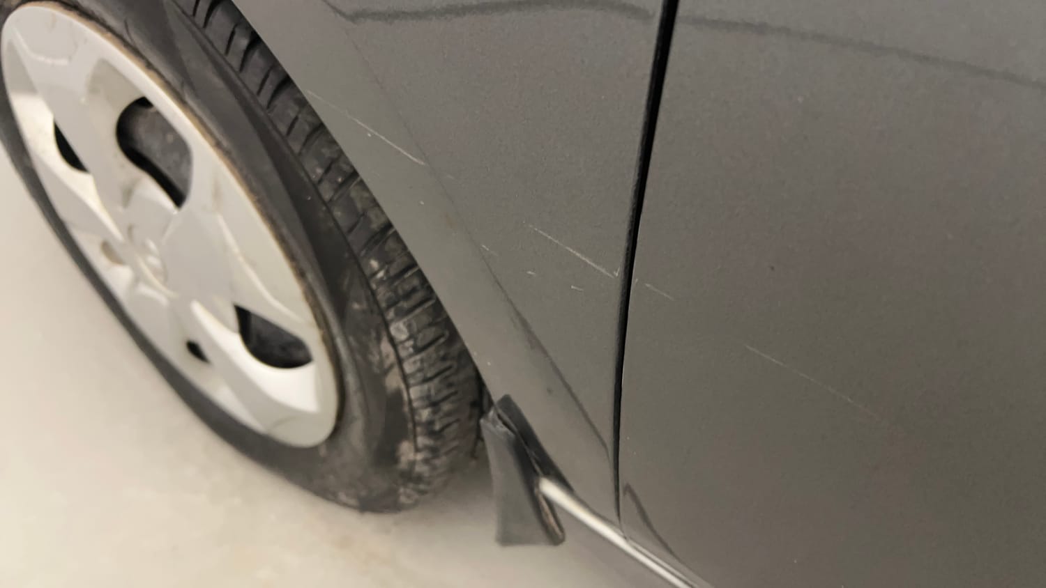 Used 2022 Tata Tigor XZ CNG Cng Manual dents MINOR SCRATCH