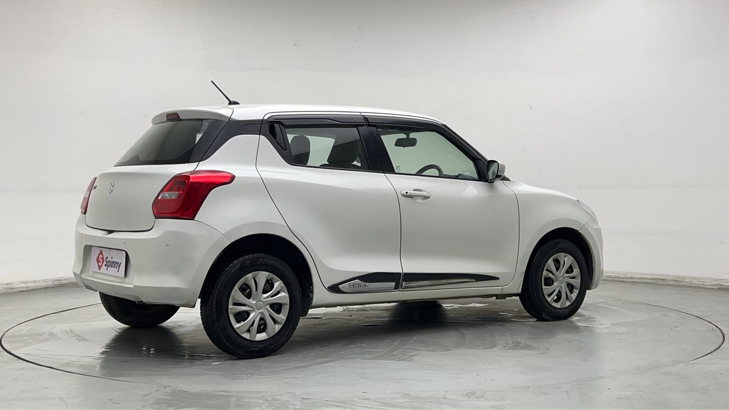 Used 2019 Maruti Suzuki Swift VXi AMT Petrol Automatic exterior RIGHT REAR CORNER VIEW