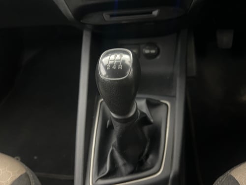 Used 2015 Hyundai Elite i20 Sportz 1.2 (O) Petrol Manual interior GEAR  KNOB VIEW
