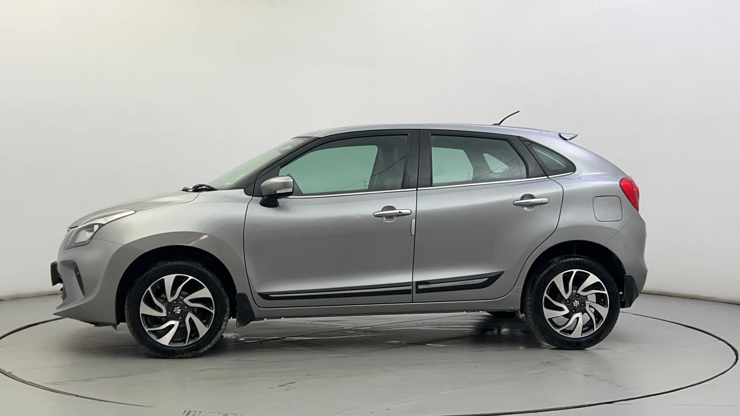 Used 2019 Maruti Suzuki Baleno Alpha Petrol Manual exterior LEFT SIDE VIEW