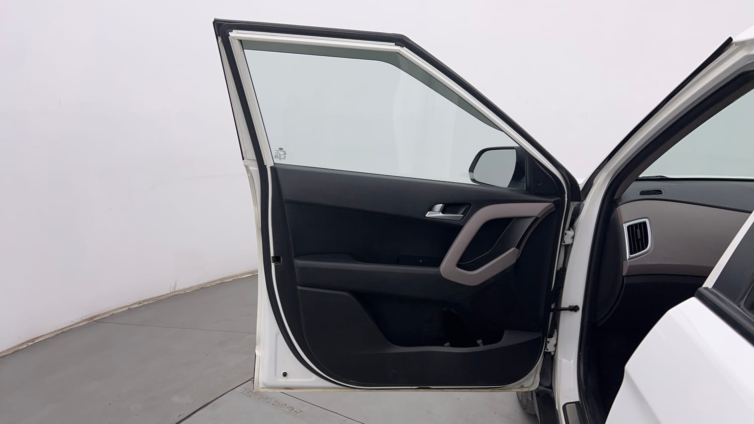 Used 2019 Hyundai Creta SX 1.6 Petrol Petrol Manual interior LEFT FRONT DOOR OPEN VIEW