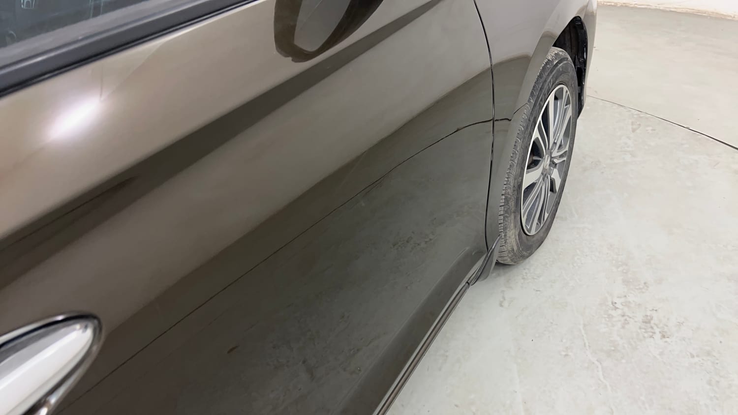 Used 2024 Honda Amaze 1.2 VX i-VTEC CNG (Outside Fitted) Cng Manual dents MINOR SCRATCH