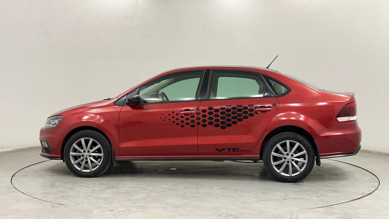 Used 2020 Volkswagen Vento Highline Plus 1.0L TSI Petrol Manual exterior LEFT SIDE VIEW