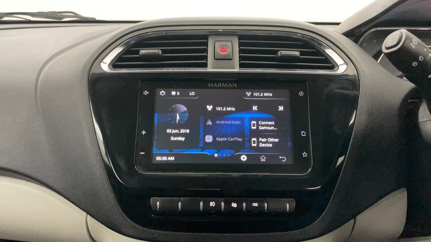 Used 2022 Tata Tiago Revotron XZ Plus Cng (outside fitted) Cng Manual top_features Integrated (in-dash) music system