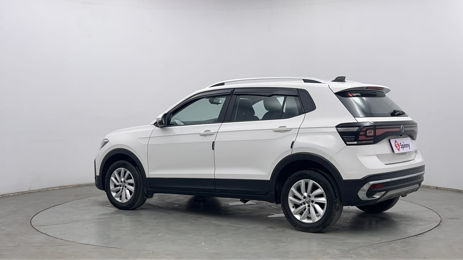 Used 2024 Volkswagen Taigun Highline 1.0 TSI MT Petrol Manual exterior LEFT REAR CORNER VIEW