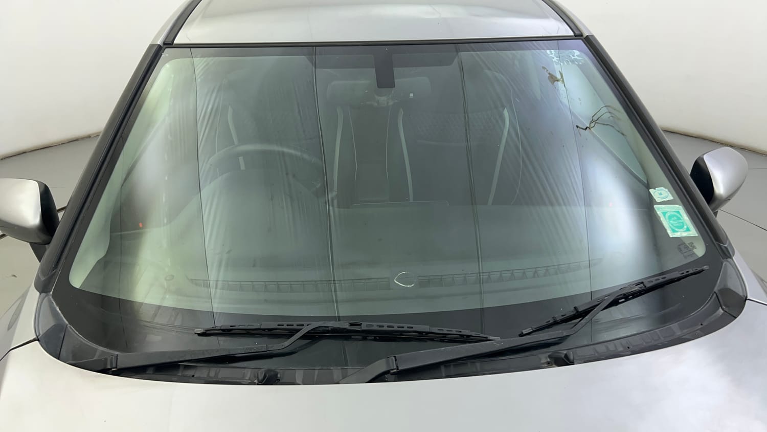 Used 2019 Maruti Suzuki Baleno Alpha Petrol Manual exterior FRONT WINDSHIELD VIEW