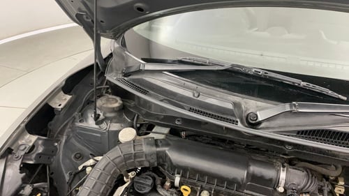 Used 2019 Maruti Suzuki Swift VXi AMT Petrol Automatic engine ENGINE RIGHT SIDE HINGE & APRON VIEW