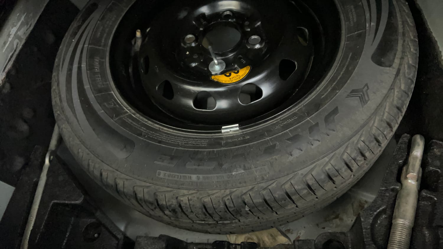 Used 2022 Tata Tigor XZ CNG Cng Manual tyres SPARE TYRE VIEW