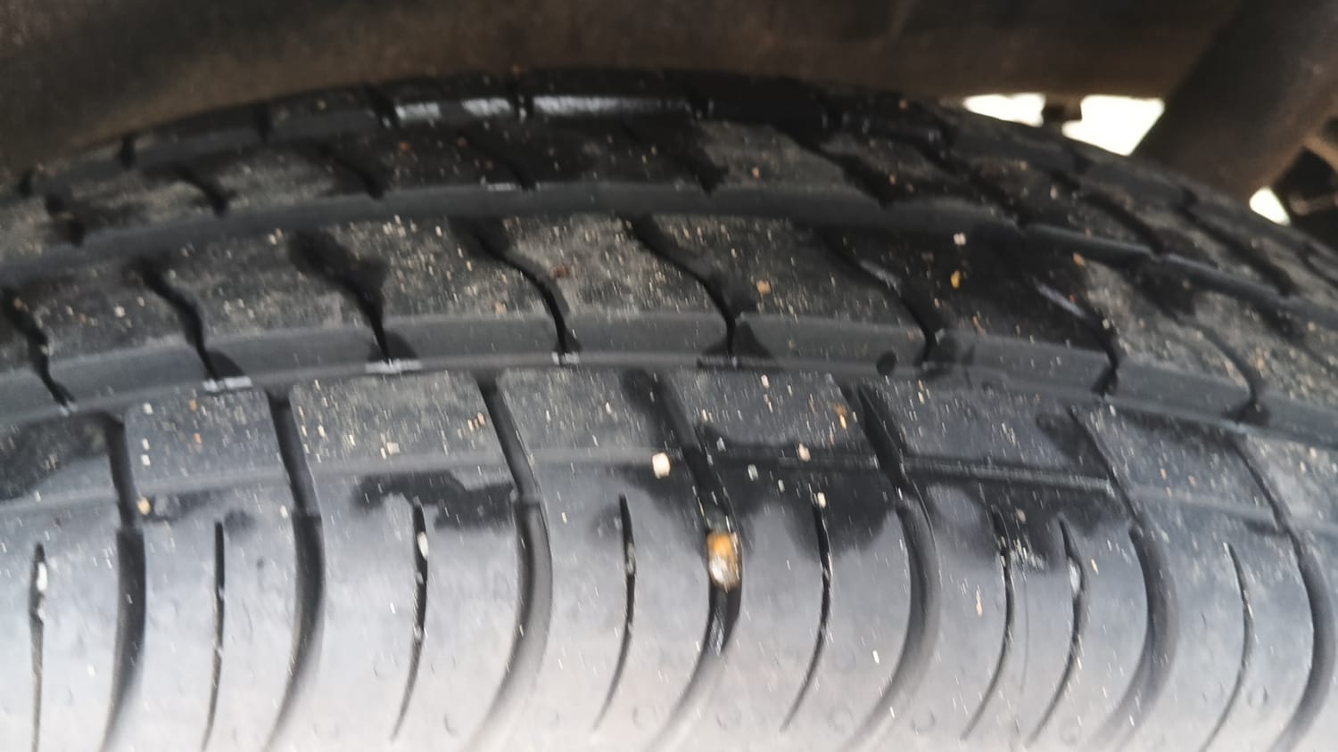 Used 2016 Maruti Suzuki Wagon R VXI Petrol Manual tyres LEFT REAR TYRE TREAD VIEW