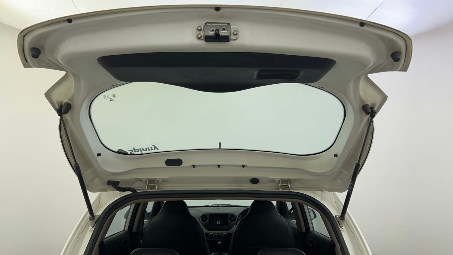 Used 2016 Hyundai Grand i10 Magna AT 1.2 Kappa VTVT Petrol Automatic interior DICKY DOOR OPEN VIEW