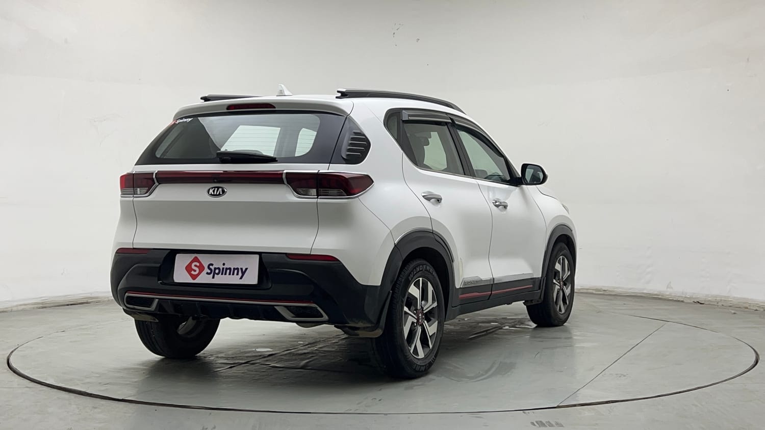 Used 2021 Kia Sonet GTX Plus 1.5 AT Diesel Automatic exterior RIGHT REAR CORNER VIEW