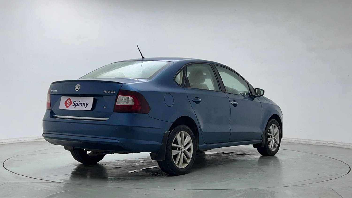 Used 2018 Skoda Rapid Style 1.6 MPI Petrol Manual exterior RIGHT REAR CORNER VIEW