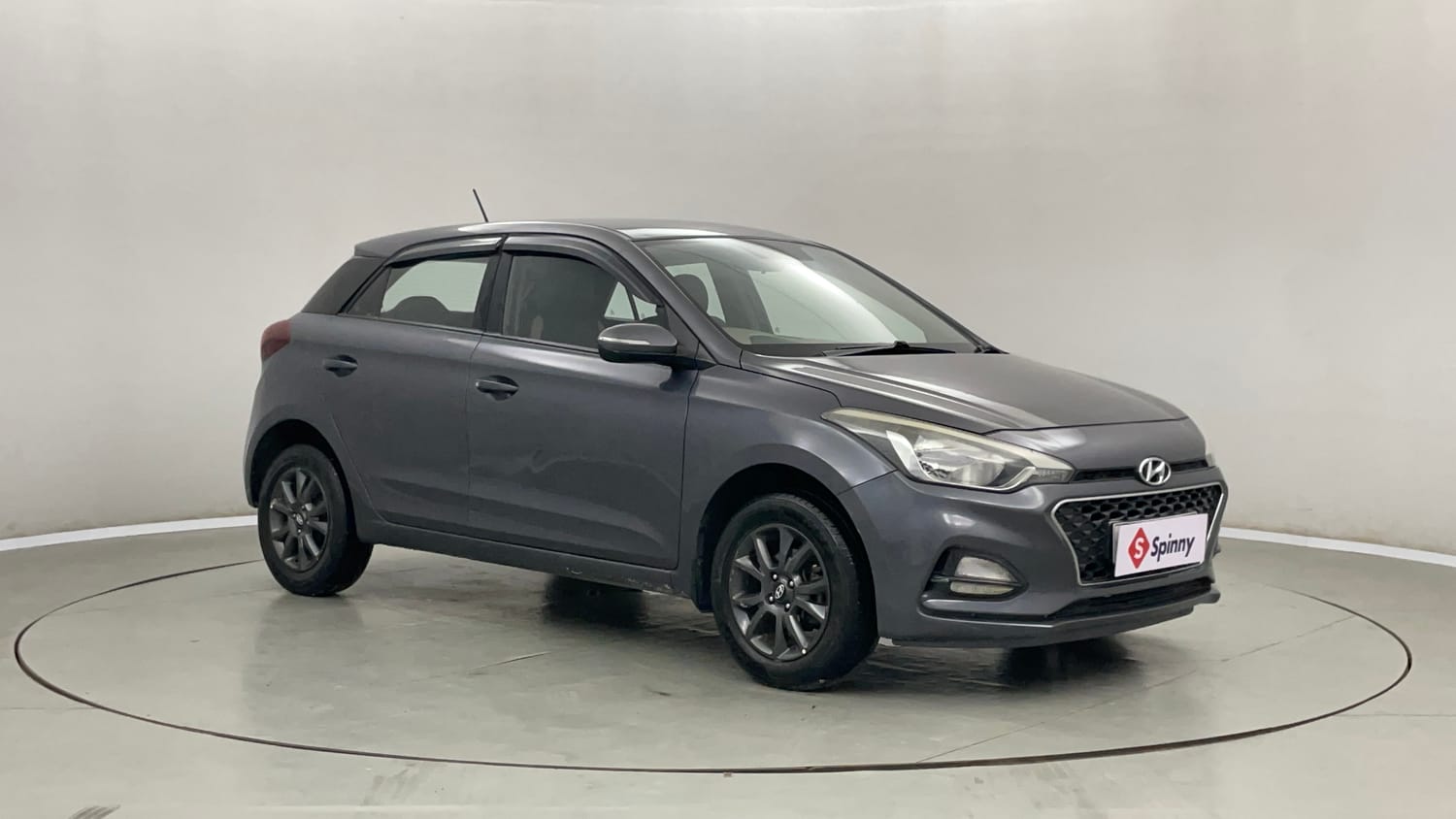 Used 2019 Hyundai Elite i20 Sportz Plus 1.2 Petrol Manual exterior RIGHT FRONT CORNER VIEW