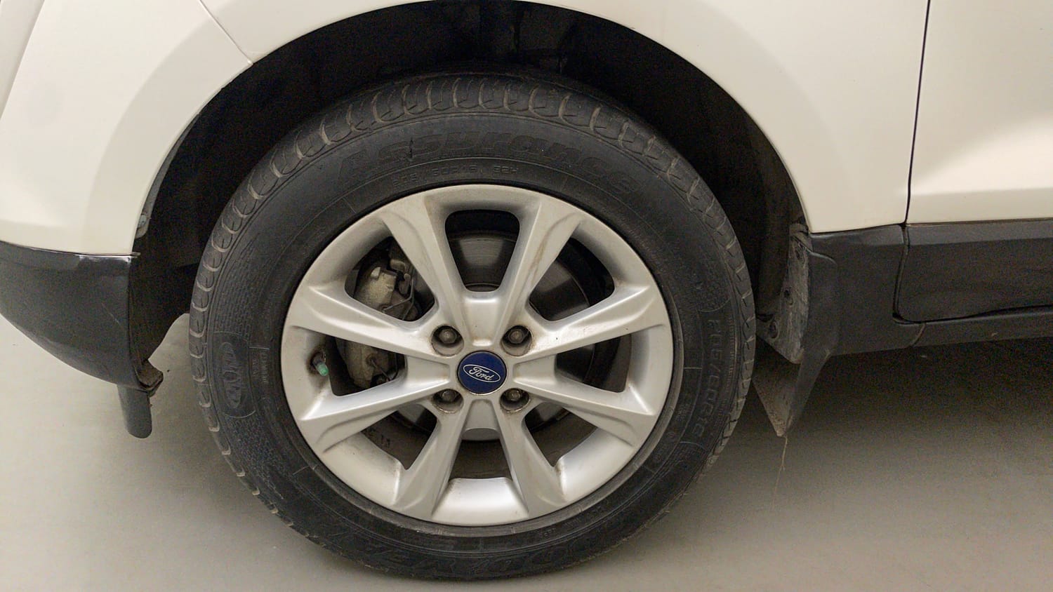 Used 2018 Ford EcoSport Titanium 1.5L Ti-VCT Petrol Manual tyres LEFT FRONT TYRE RIM VIEW