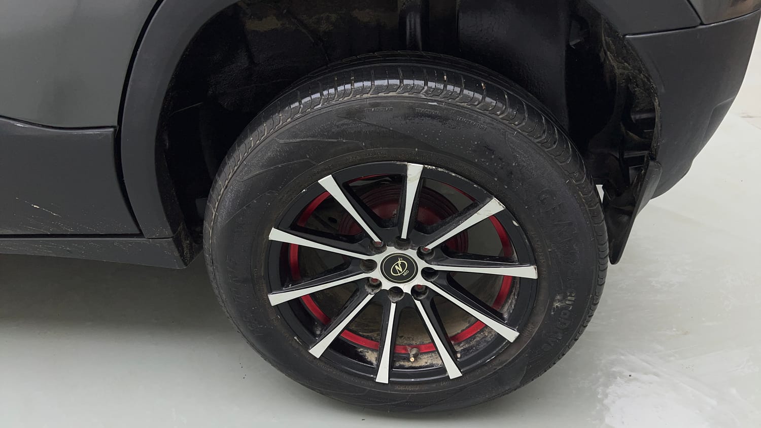 Used 2023 Tata Punch Pure MT Petrol Manual tyres LEFT REAR TYRE RIM VIEW