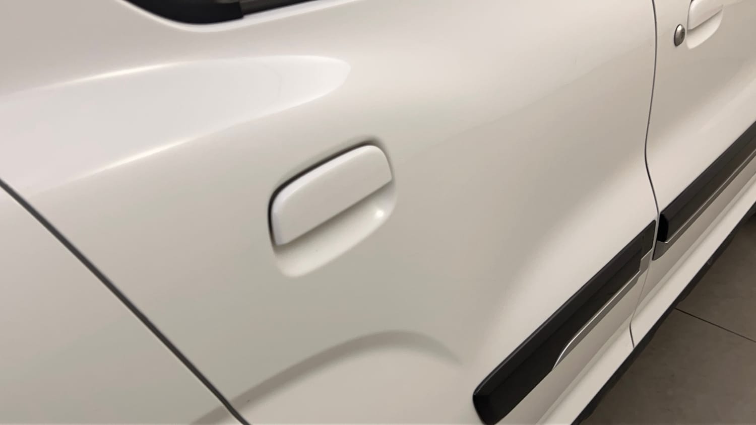 Used 2024 Maruti Suzuki S-Presso VXi Plus (O) AMT Petrol Automatic dents MINOR SCRATCH