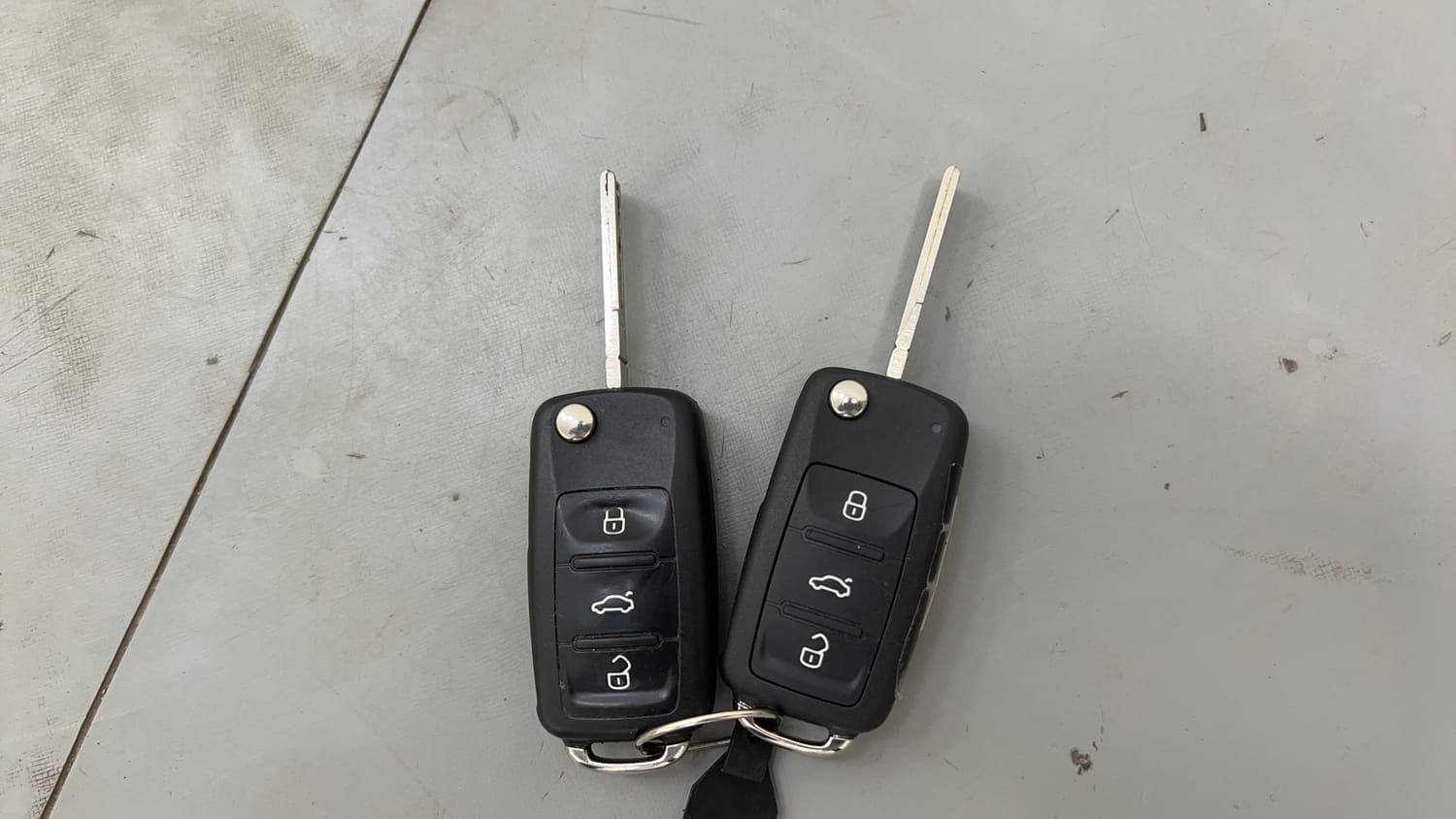 Used 2020 Volkswagen Vento Highline Plus 1.0L TSI Petrol Manual extra CAR KEY VIEW