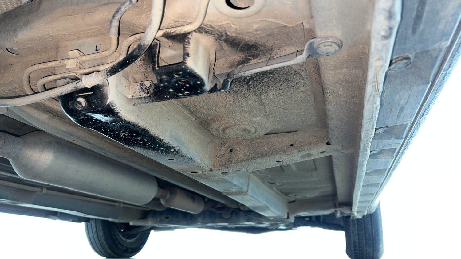 Used 2017 Maruti Suzuki Swift Lxi (O) Petrol Manual extra REAR RIGHT UNDERBODY VIEW