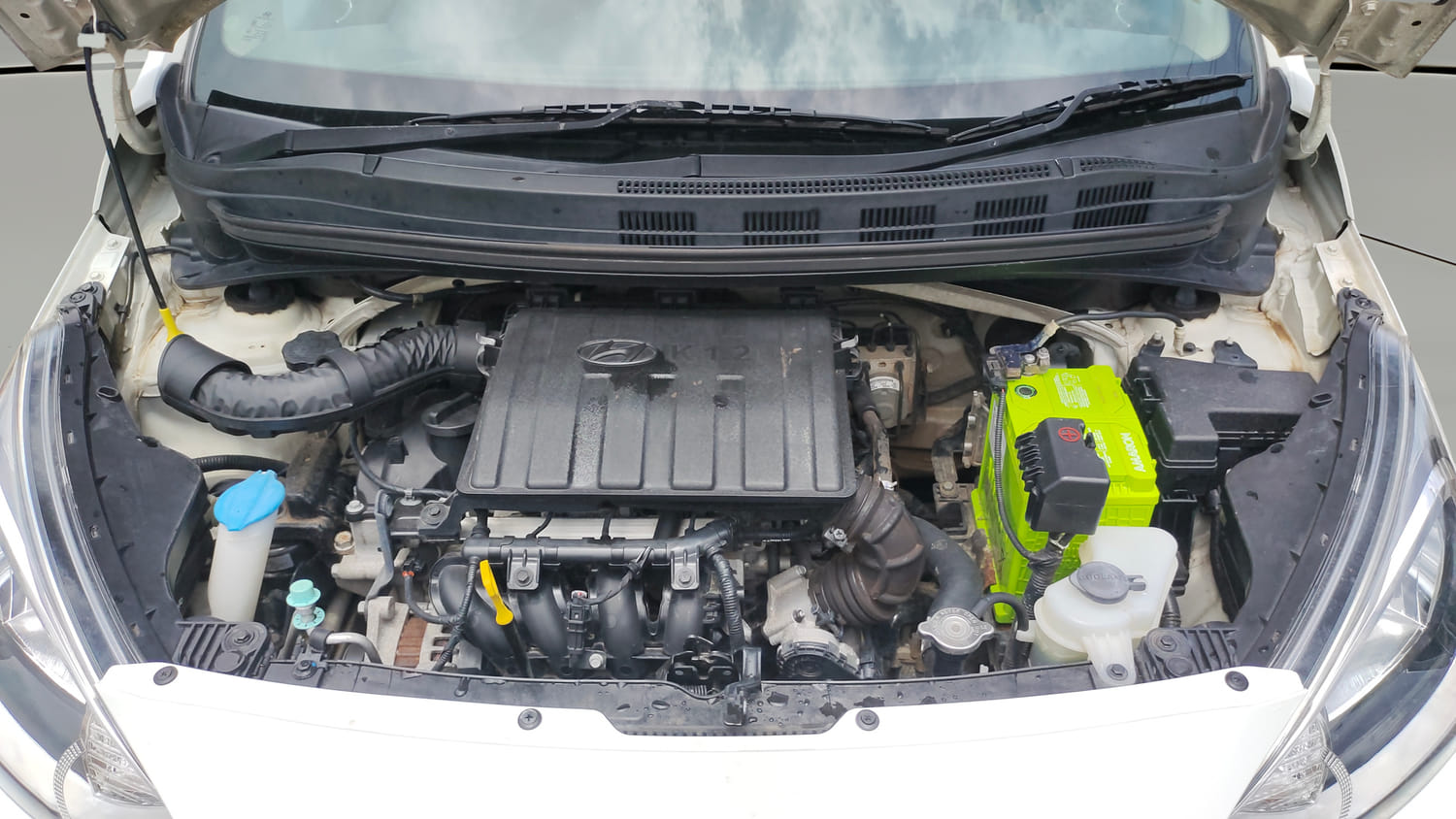 Used 2017 Hyundai Xcent SX Petrol Manual engine ENGINE & BONNET OPEN FRONT VIEW