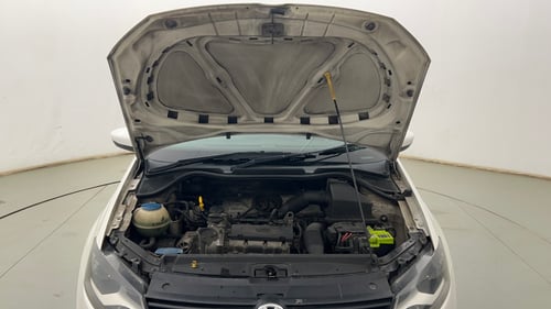 Used 2016 Volkswagen Polo Comfortline 1.2L (P) Petrol Manual engine ENGINE & BONNET OPEN FRONT VIEW
