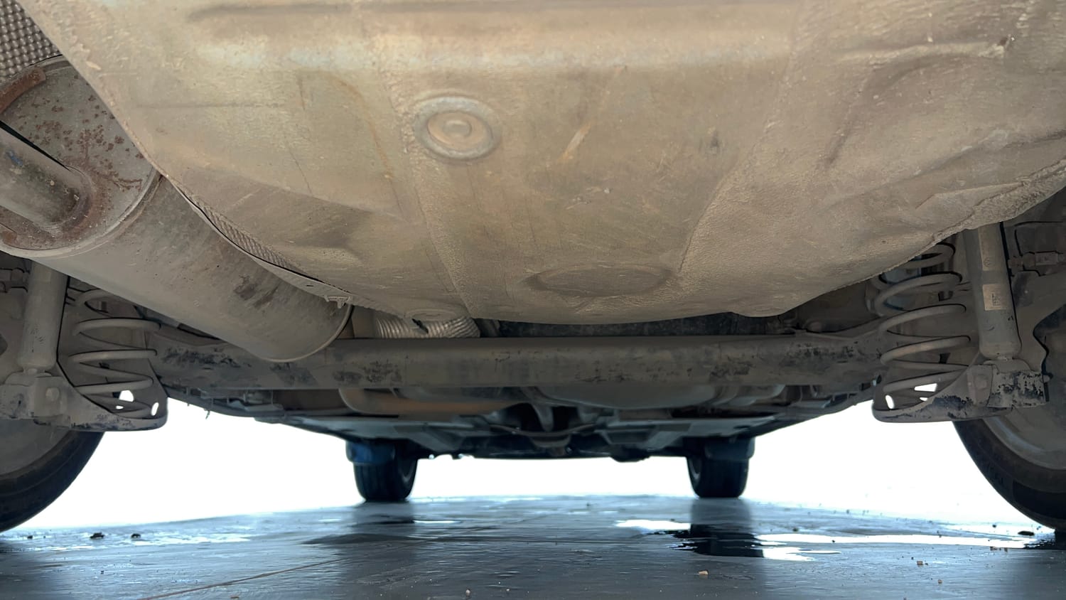 Used 2018 Skoda Rapid Style 1.6 MPI Petrol Manual extra REAR UNDERBODY VIEW (TAKEN FROM REAR)