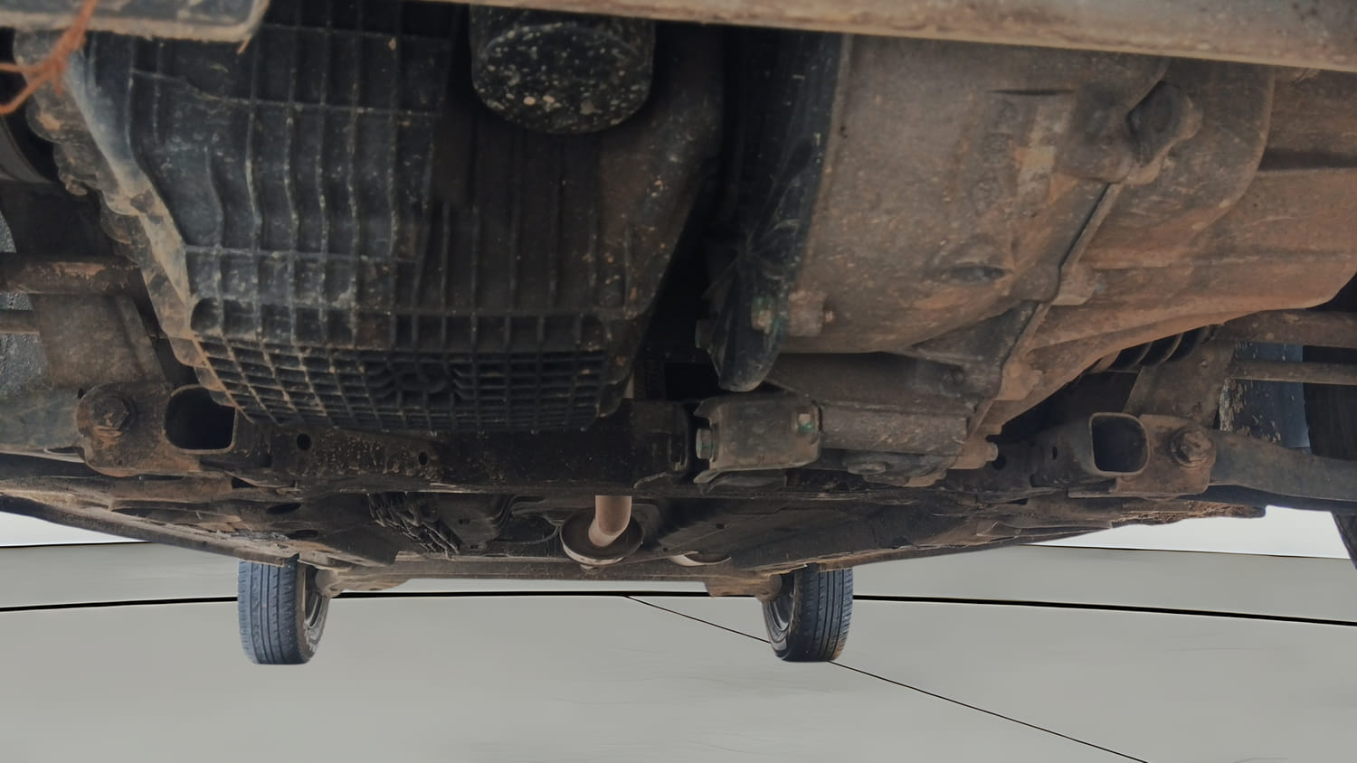 Used 2017 Renault Kwid 1.0 RXT Petrol Manual extra FRONT LEFT UNDERBODY VIEW