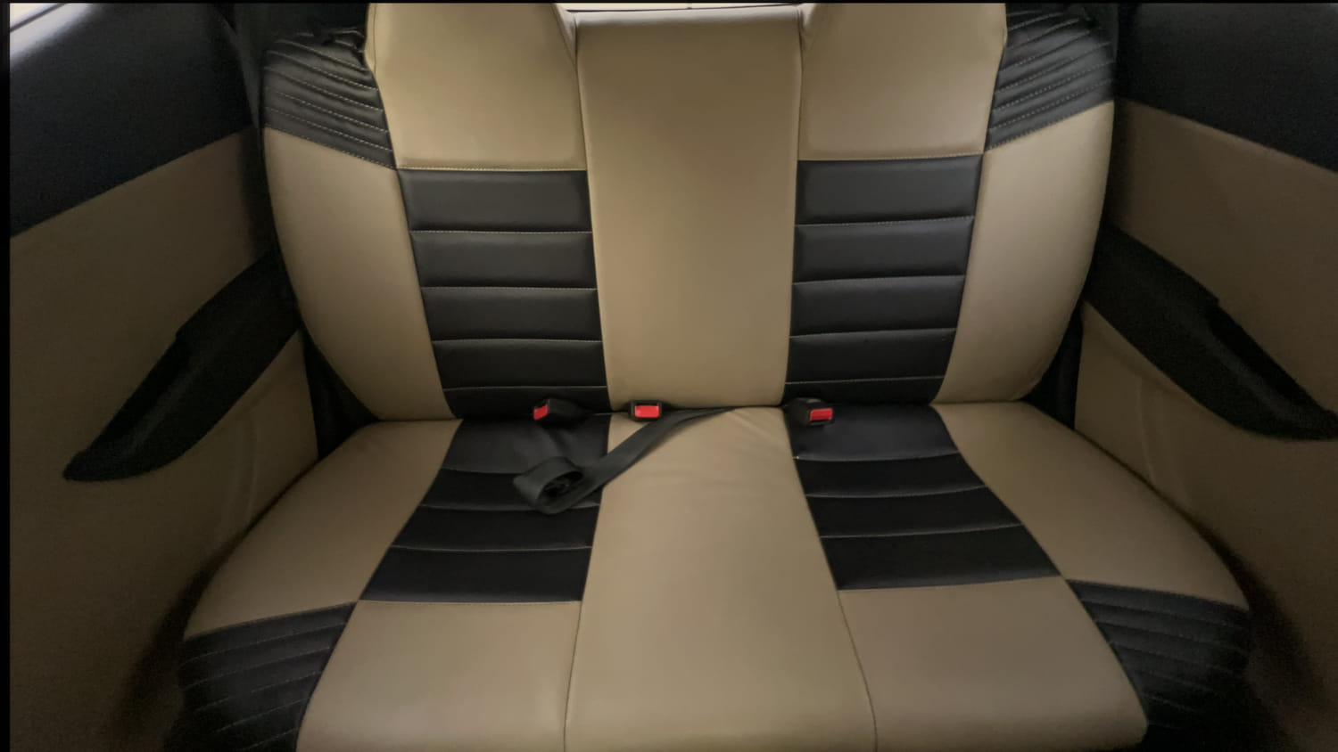 Used 2016 Hyundai Eon Era + Petrol Manual interior REAR SEAT CONDITION VIEW