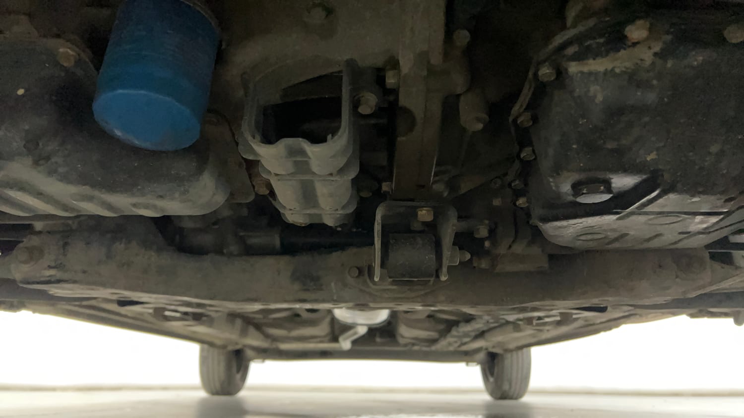 Used 2016 Hyundai Grand i10 Magna AT 1.2 Kappa VTVT Petrol Automatic extra FRONT LEFT UNDERBODY VIEW