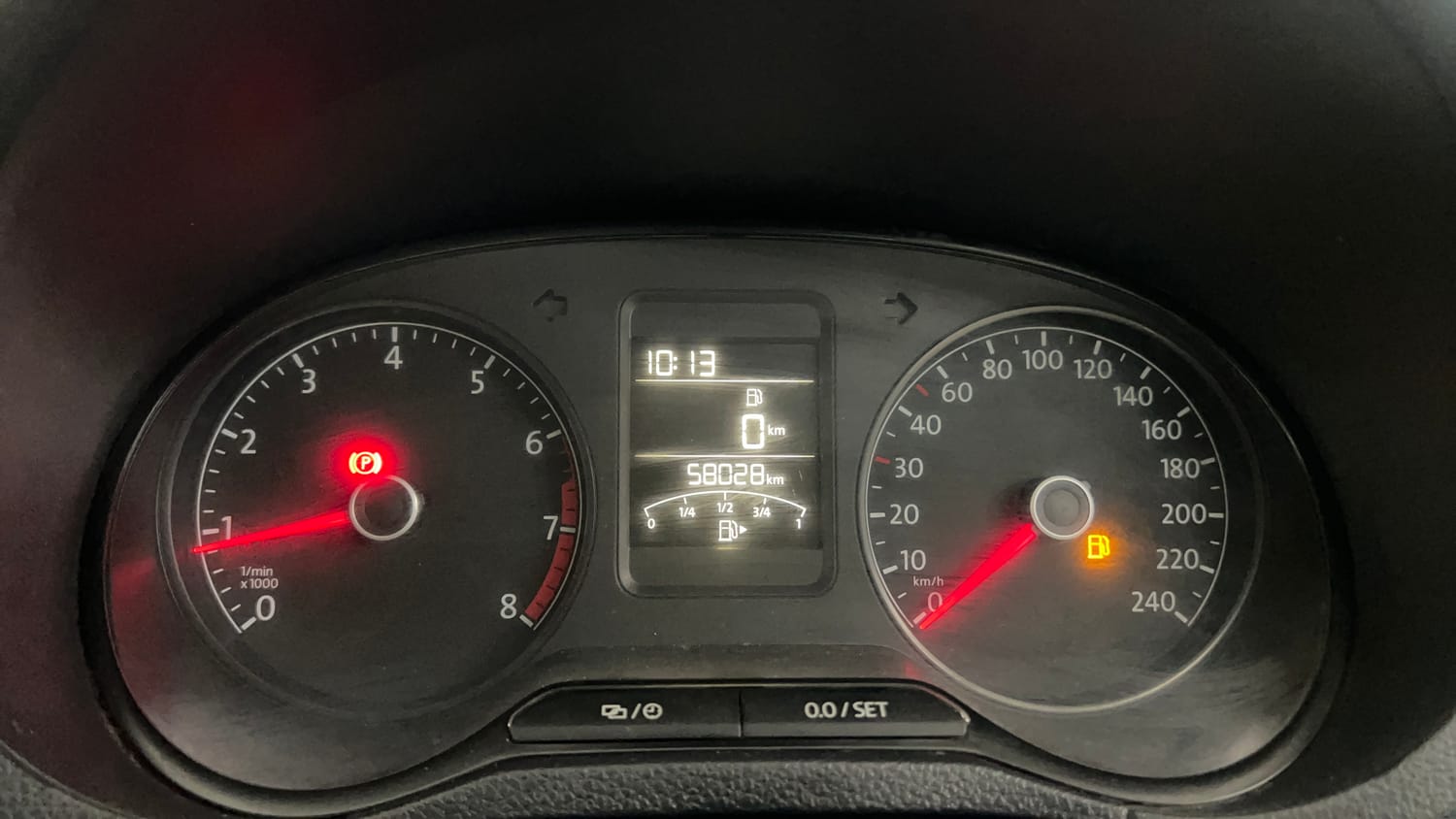 Used 2016 Volkswagen Polo Highline1.2L (P) Petrol Manual interior CLUSTERMETER VIEW