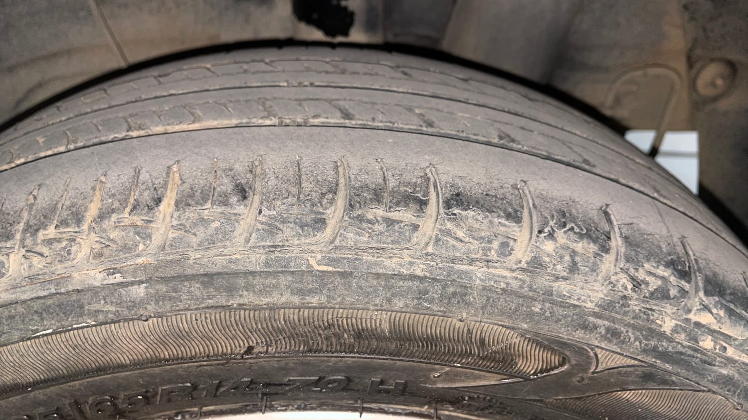 Used 2017 Hyundai Grand i10 Asta 1.2 Kappa VTVT Petrol Manual tyres LEFT REAR TYRE TREAD VIEW