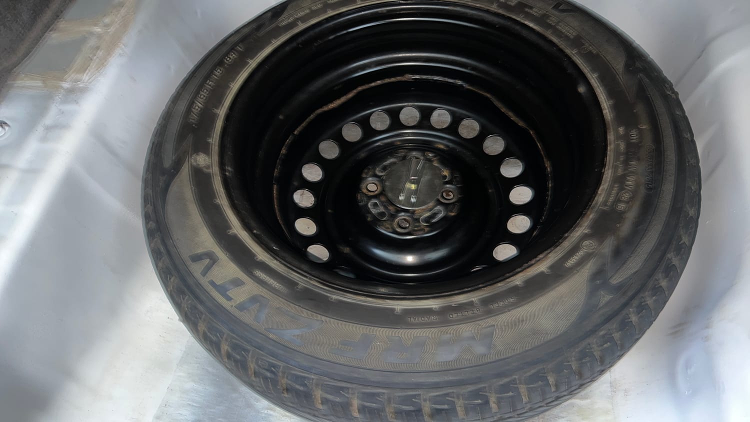 Used 2015 Honda City VX CVT Petrol Automatic tyres SPARE TYRE VIEW