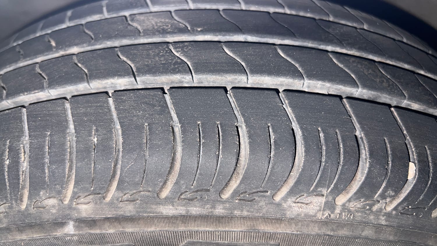 Used 2024 Maruti Suzuki S-Presso VXi Plus (O) AMT Petrol Automatic tyres LEFT FRONT TYRE TREAD VIEW