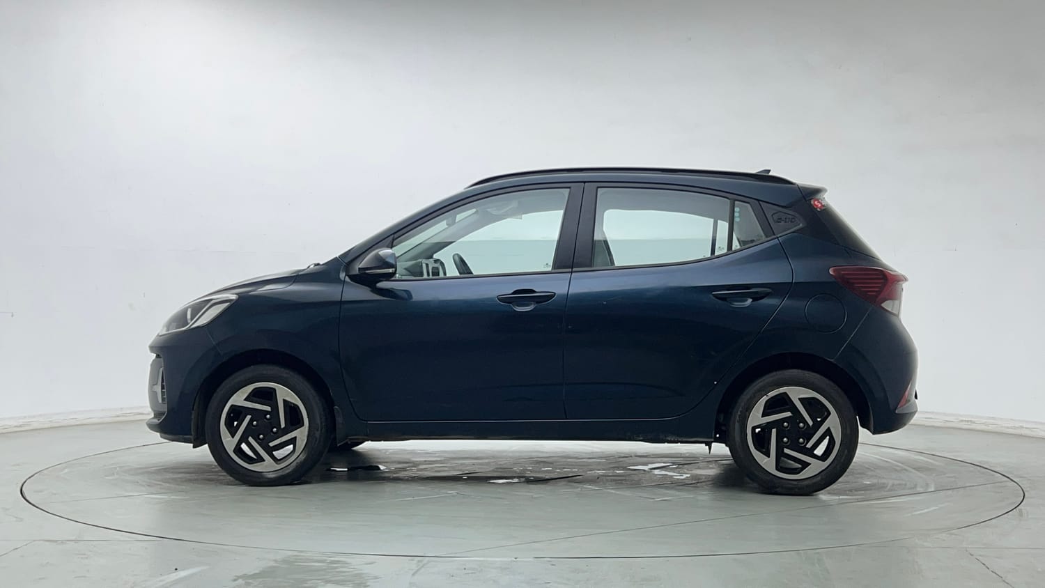 Used 2024 Hyundai Grand i10 Nios Sportz 1.2 Kappa VTVT Petrol Manual exterior LEFT SIDE VIEW