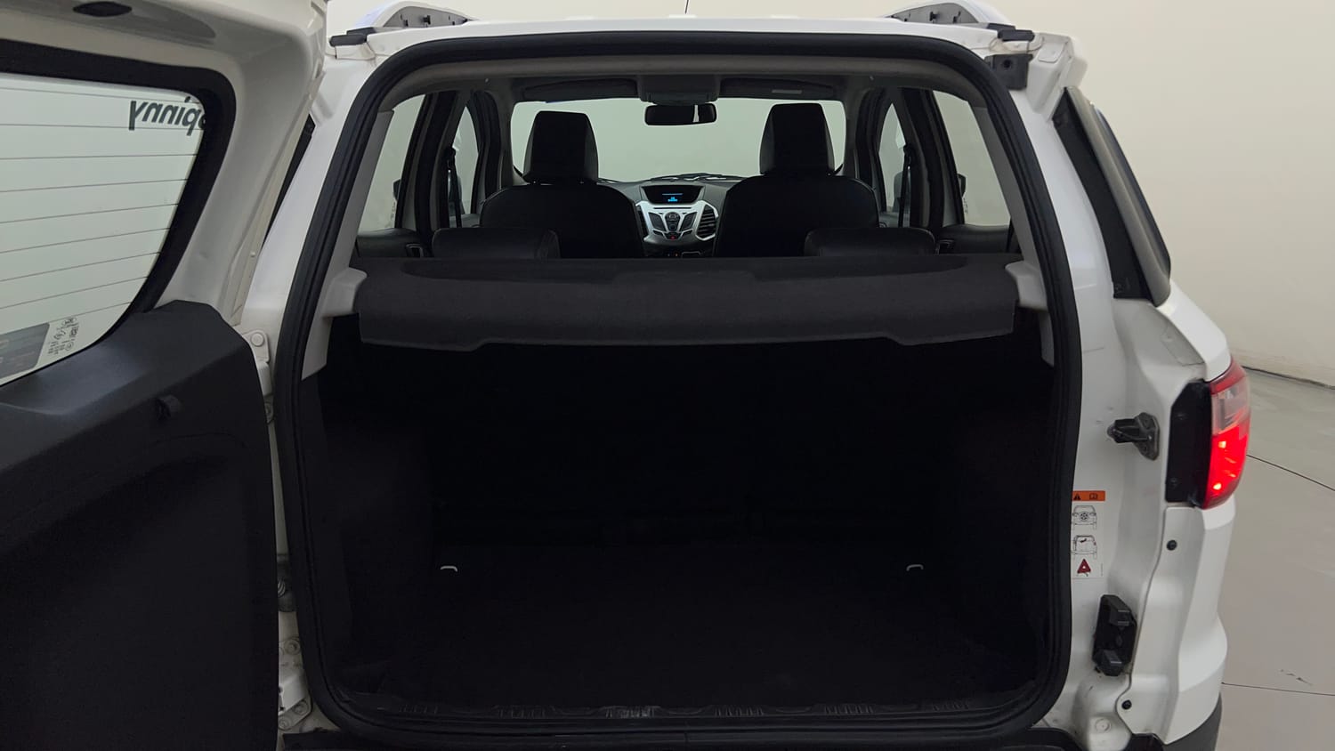 Used 2016 Ford EcoSport Titanium+ 1.0L EcoBoost Petrol Manual interior DICKY INSIDE VIEW