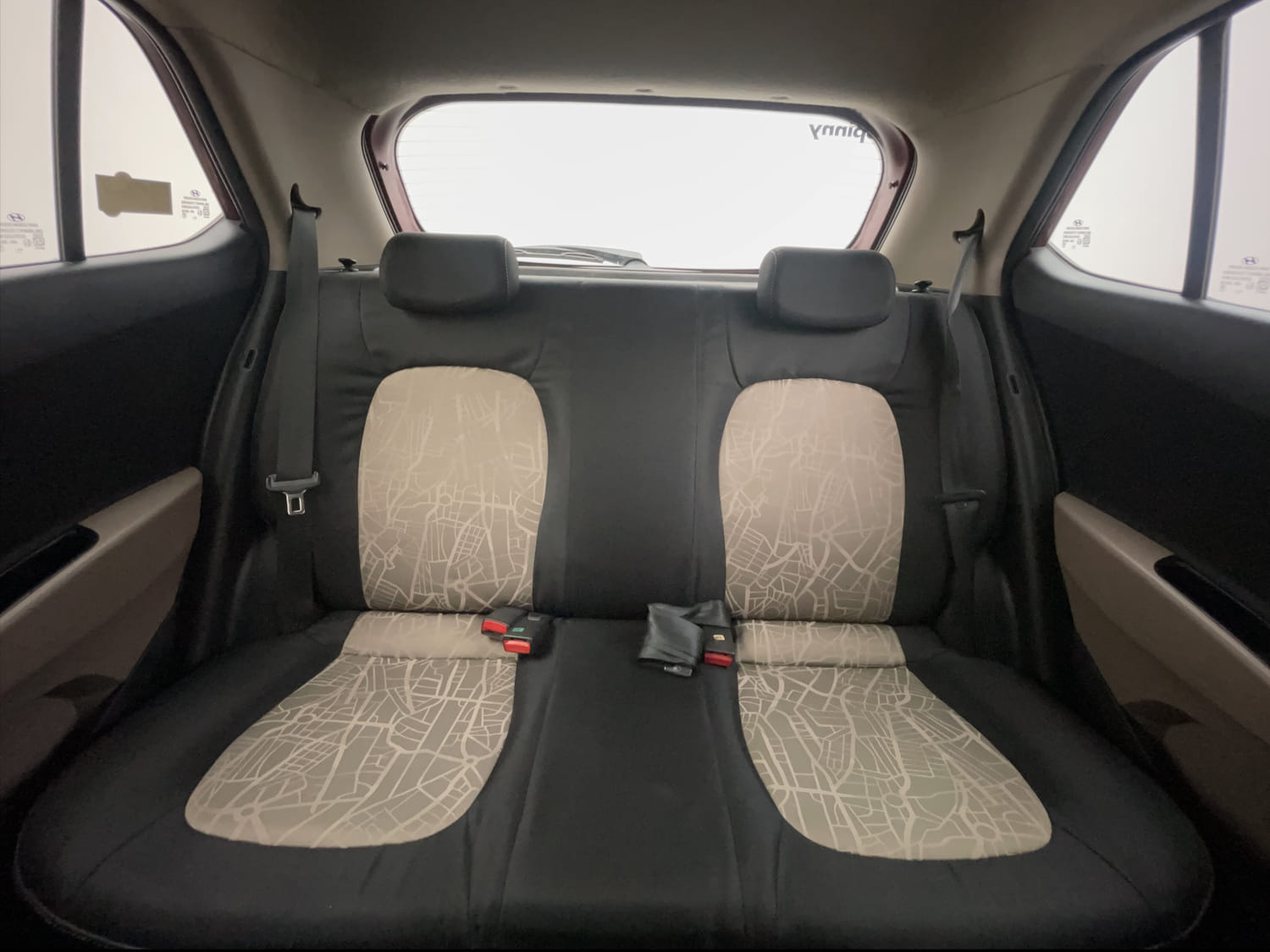 Used 2017 Hyundai Grand i10 Asta 1.2 Kappa VTVT Petrol Manual interior REAR SEAT CONDITION VIEW